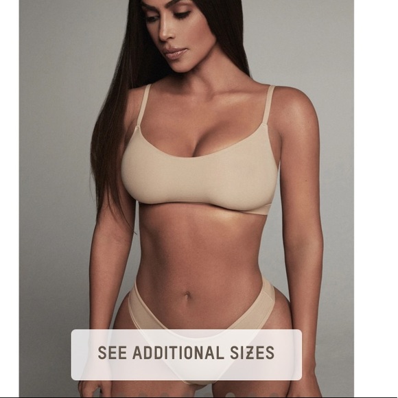 FITS EVERYBODY SCOOP NECK BRA -Onyx - Picture 3 of 5